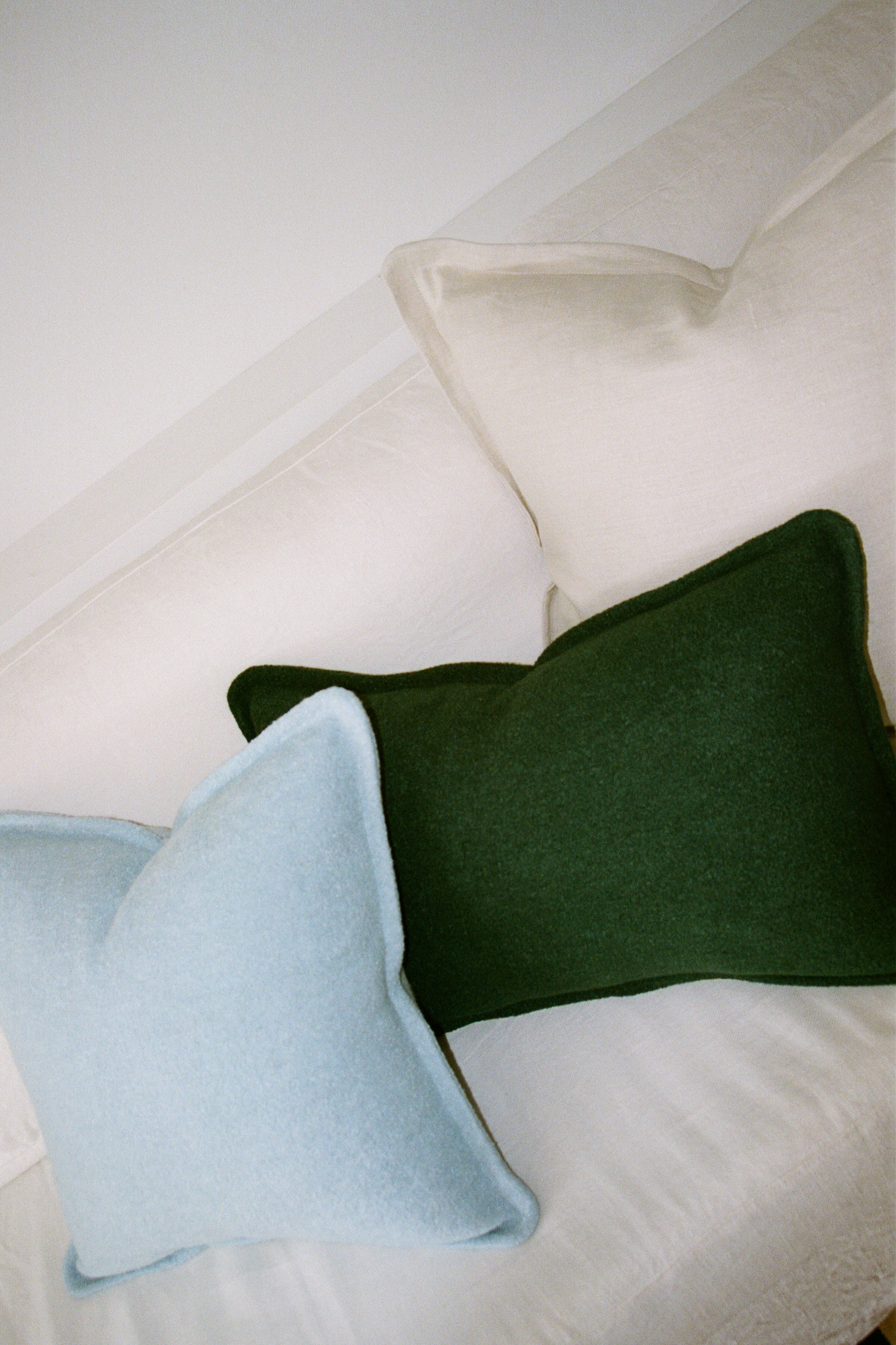 Essential Hommey Cushion Insert - Image 2