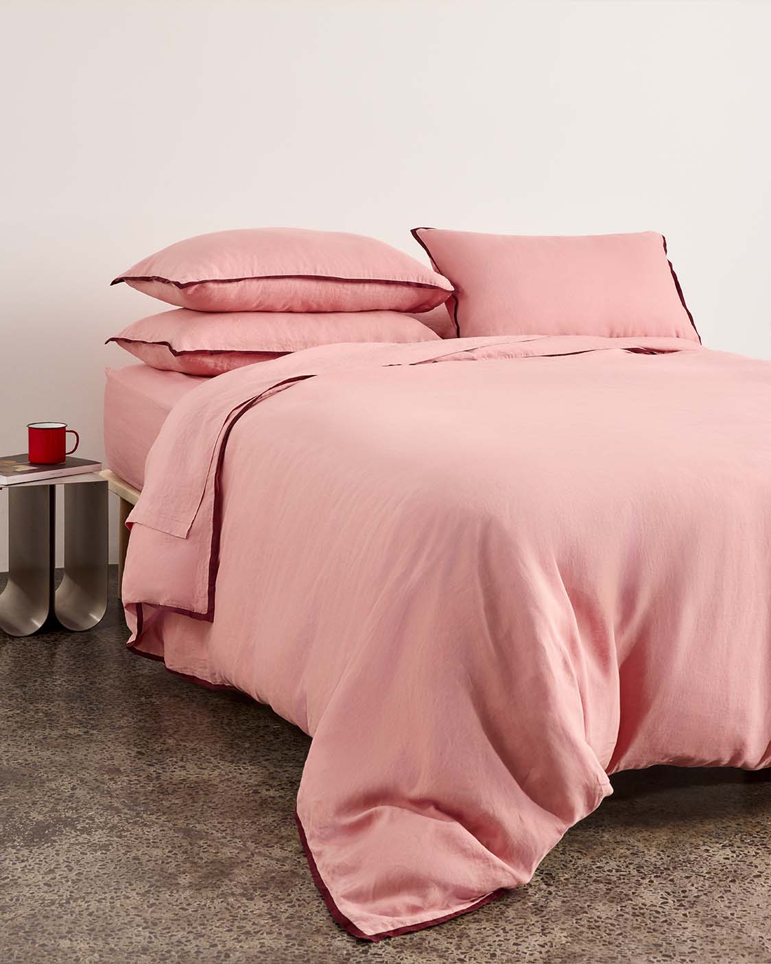Linen Fitted Sheet - Rhubarb - Image 3