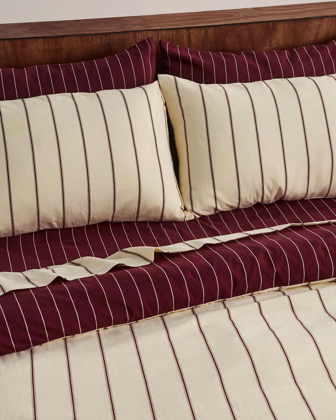 Quilt Cover - Chamomile/Wine - Image 4