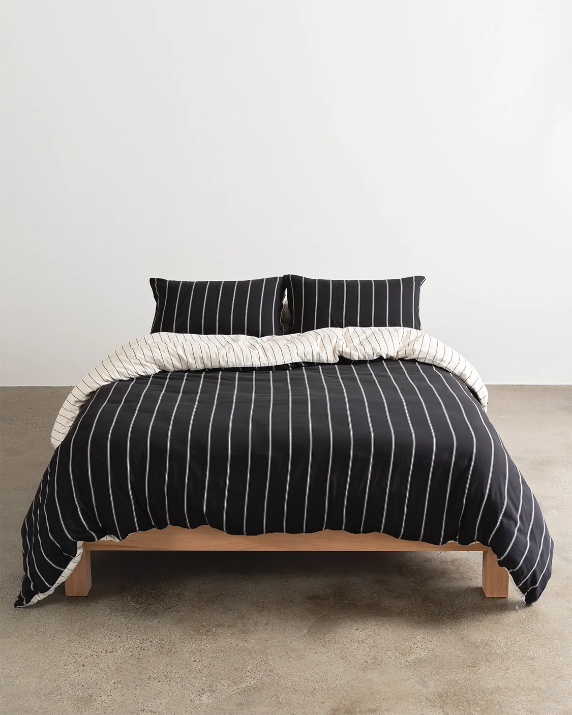 Fitted Sheet - Ink - Image 2