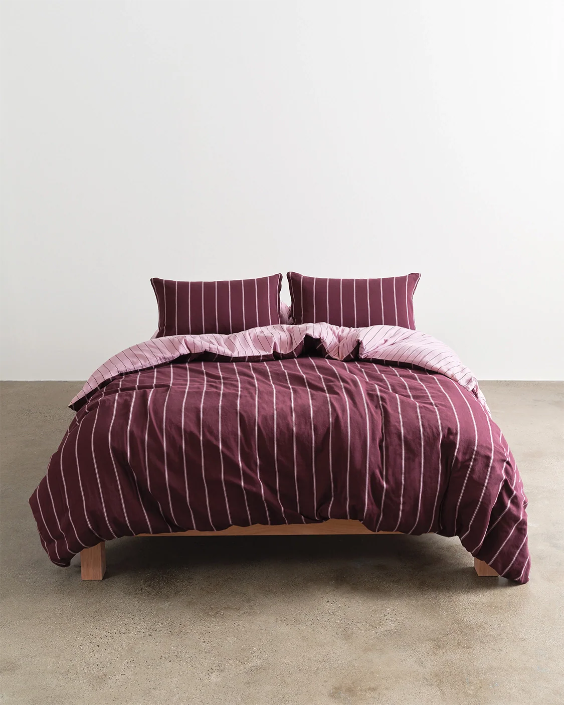 Fitted Sheet - Mulberry - Image 2