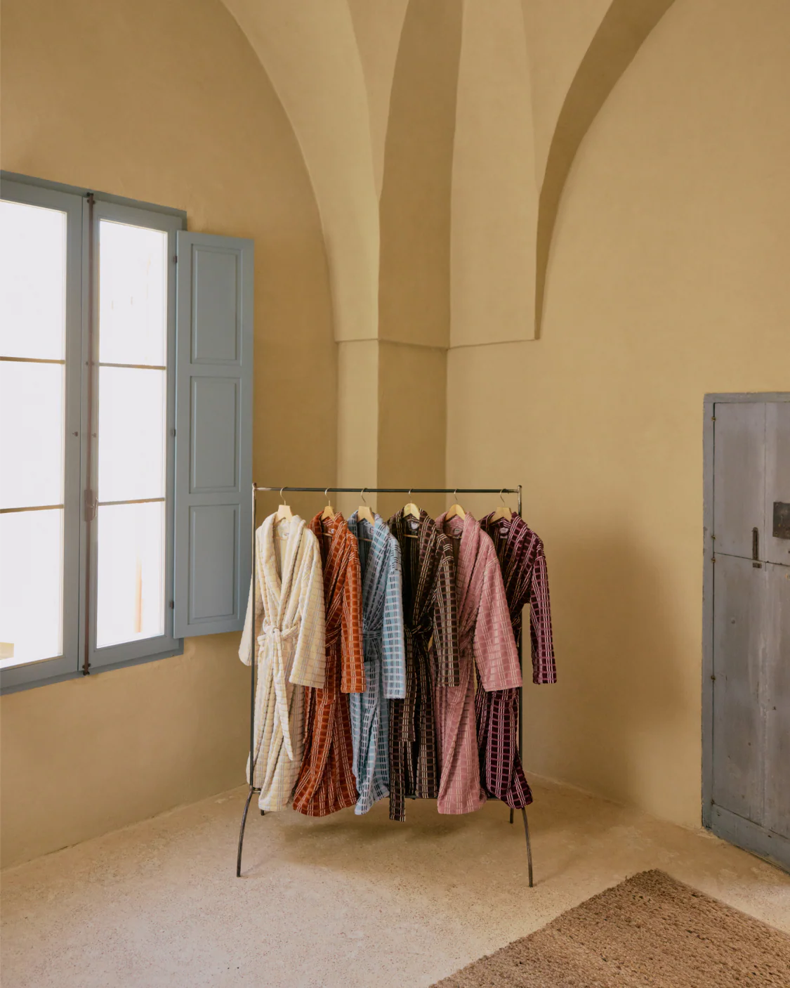 Robe - Horizon - Image 5